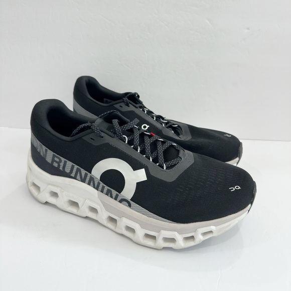 Athletic_Shoes